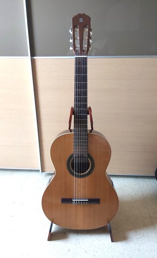Soporte de pie madera para guitarra