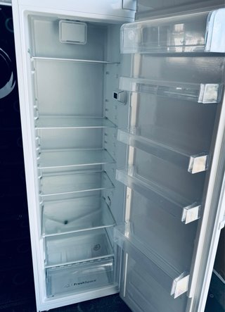 534.Frigorifico Mono Puerta Indesit 1,86x60