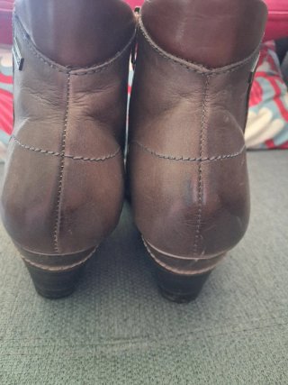 Botines de tacón.
