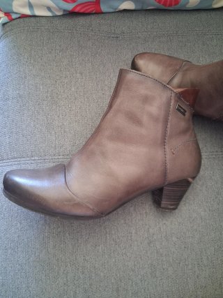Botines de tacón.