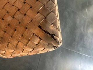 Cesto / Macetero de mimbre y madera
