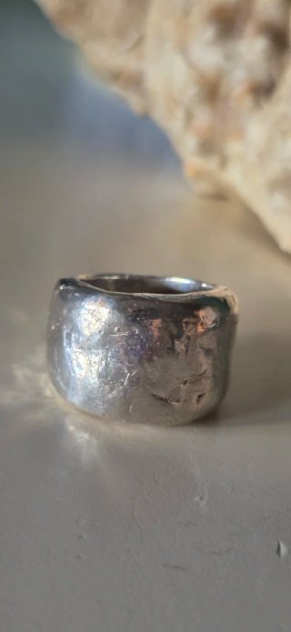 Anillo tous martele en plata maciza