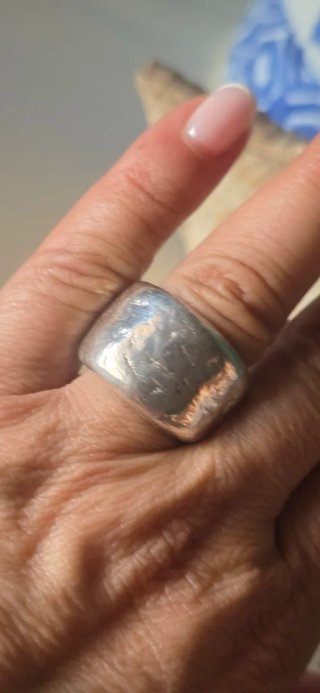 Anillo tous martele en plata maciza