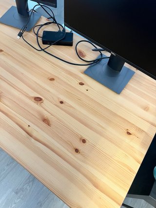 Escritorio IKEA madera y negro