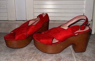 Sandalias de plataforma rojas