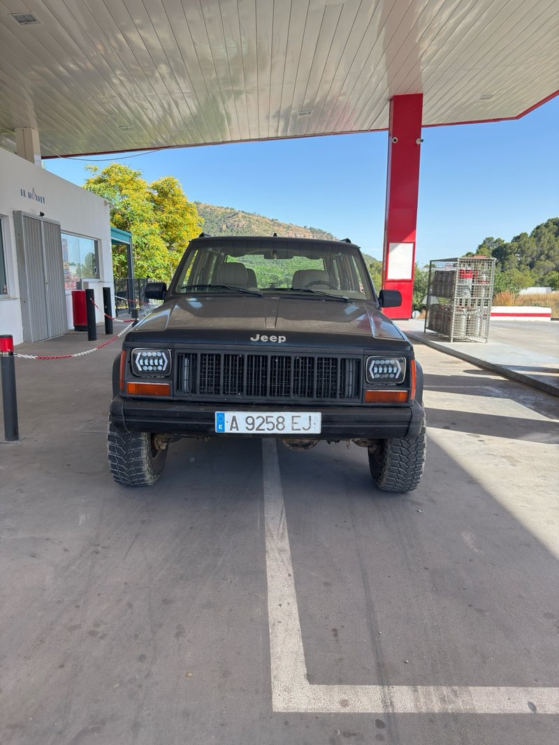 Jeep Cherokee 1997 - foto 1