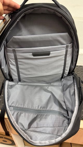Mochila Able Carry Daily Plus Cordura 1000D Negra