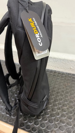 Mochila Able Carry Daily Plus Cordura 1000D Negra