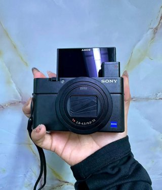 Cámara Sony RX100 VII Negra de Segunda mano por 650 EUR en