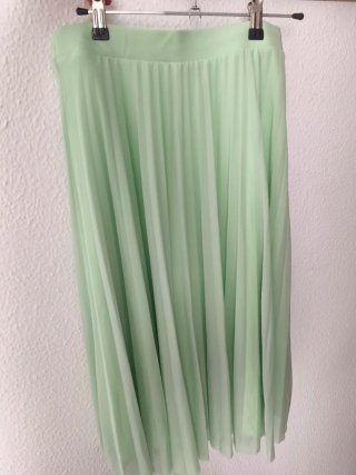 Falda plisada verde menta Bershka Talla M