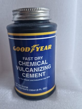 Pegamento Goodyear Vulcanizante 236ml con pincel