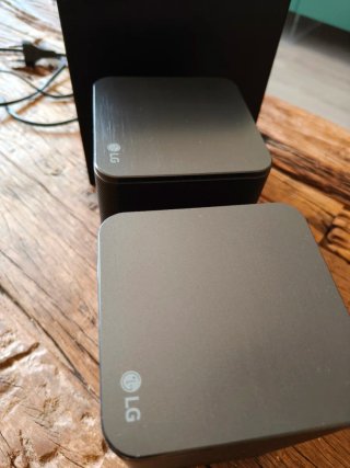 Altavoces LG SPK8
