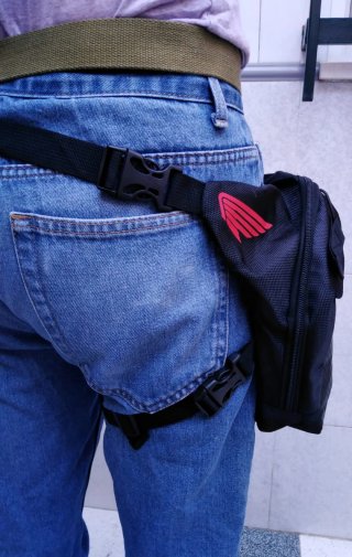 PERNERA RIÑONERA MOTO LOGO HONDA