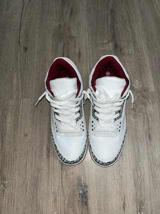 Jordan 3 blacas y granate