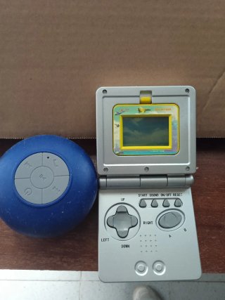 Altavoz Bluetooth y Minijuego Portátil