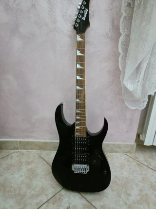 Chitarre + amplificatore