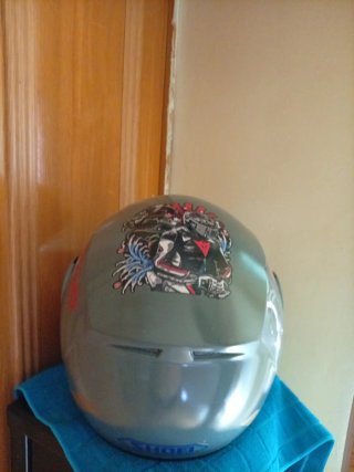 Casco de moto SHOEI gris