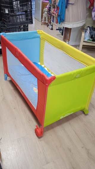 Cuna de viaje plegable