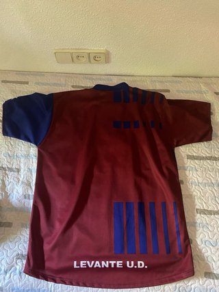 Camiseta Levante UD 2004-05  marca Luanvi