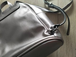 Mochila plateada Bershka