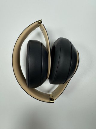 Beats Studio 3 Auriculares Negro y Dorado