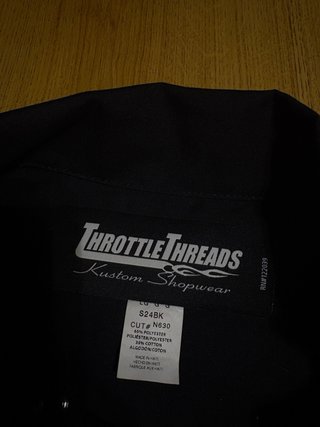 Camisa Throttle Threads Negra con Parches moto