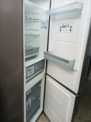 Nevera Panasonic plateada