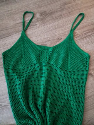 Vestido largo verde con flecos