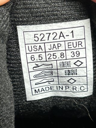 Sneakers Jordan 4 Nere