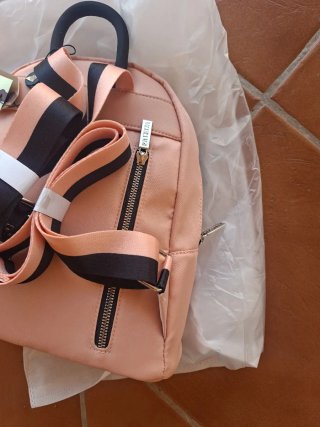 Mochila casual rosa nueva