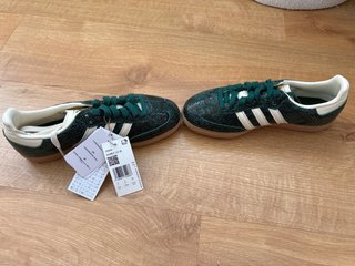 Adidas Samba Verde y Blanco Serpiente