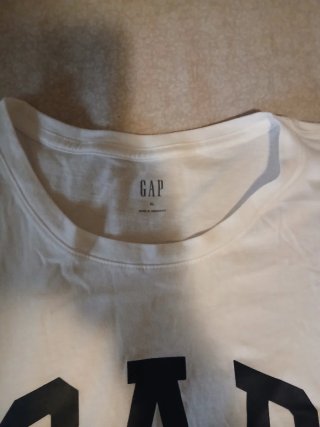 Camisetas Gap Blancas y azul marino