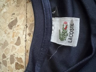 Camiseta Lacoste Azul y Roja