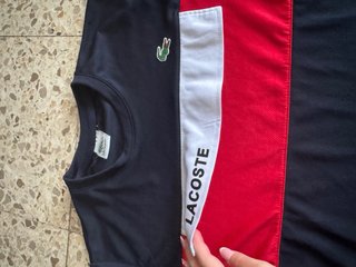 Camiseta Lacoste Azul y Roja