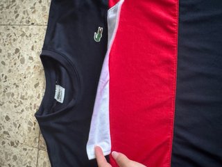 Camiseta Lacoste Azul y Roja