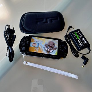 PSP 1004 Negra - Pack completo 64GB + Accesorios