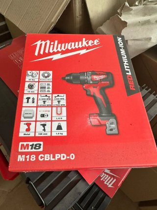 Taladro percutor Milwaukee M18 Batería