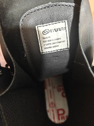 Botas Iturri Talla 44 Negras