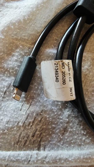 Cable Mercedes-Benz A 213 820 44 02 CarPlay