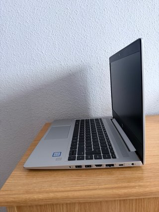 Portátil HP i3 8ª Gen 1TB SSD 8GB RAM