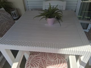 Mesa de terraza y 4 sillas