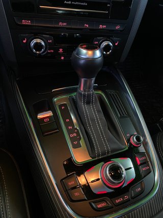 Audi SQ5 2015