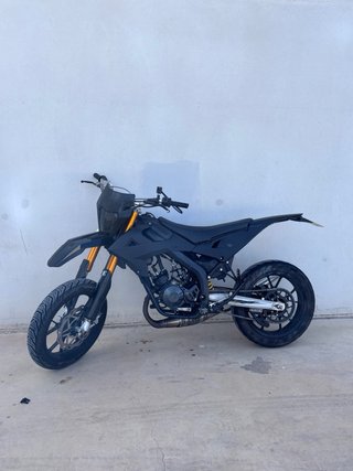 RIEJU MRT 50 SM PRO Negra ITV HASTA 2027