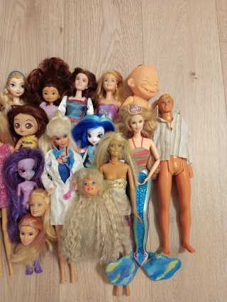 Lotto Bambole Barbie e Simili