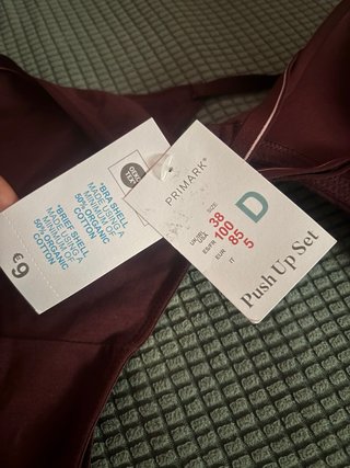 Conjunto lencería rojo Primark talla M