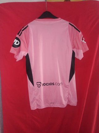 Camiseta sevillista portero Nueva, talla L.