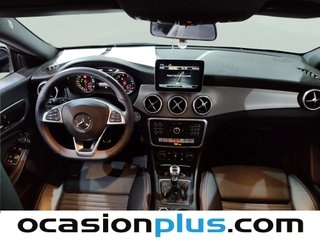 Mercedes-Benz CLA Shooting Brake 200 115 kW (156 CV)