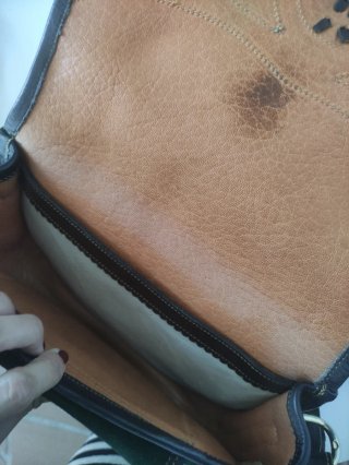 Bolso de ante verde con detalles en piel