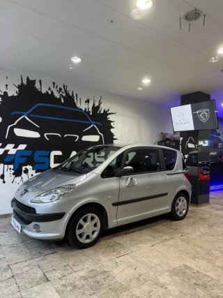 Peugeot 1007 2005
