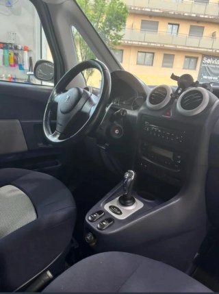 Peugeot 1007 2005